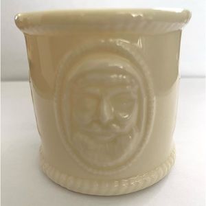 Belleek Santa Holly Berry Branch Porcelain Cup Mug Christmas 7th Mark Gold Stamp